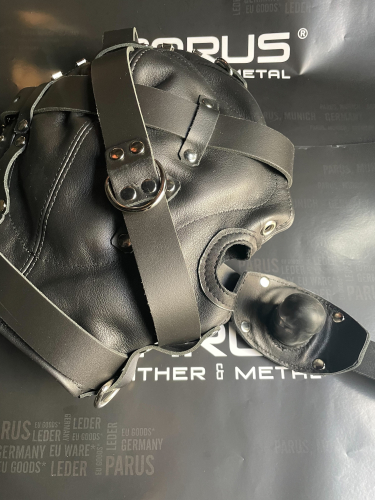 Ledermaske  "Isolation" + Knebel